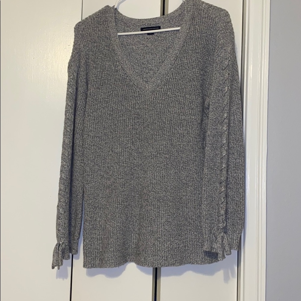 american eagle sweater barely worn